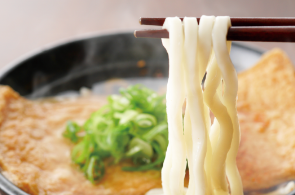 うどん生地の熟成に最適な環境を実現。