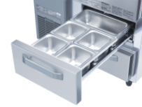 1/6ホテルパン×2枚　2/3ホテルパン×1枚（仕切りバー1本使用）