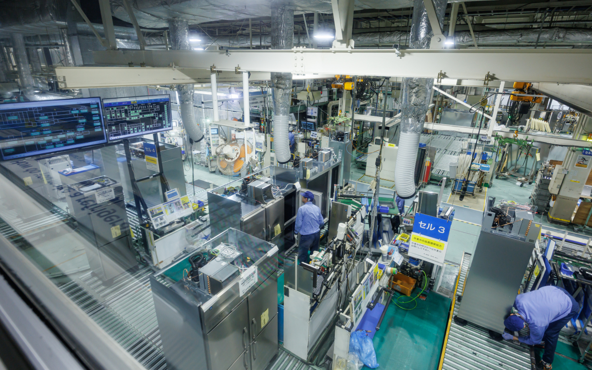 豊明本社：工場